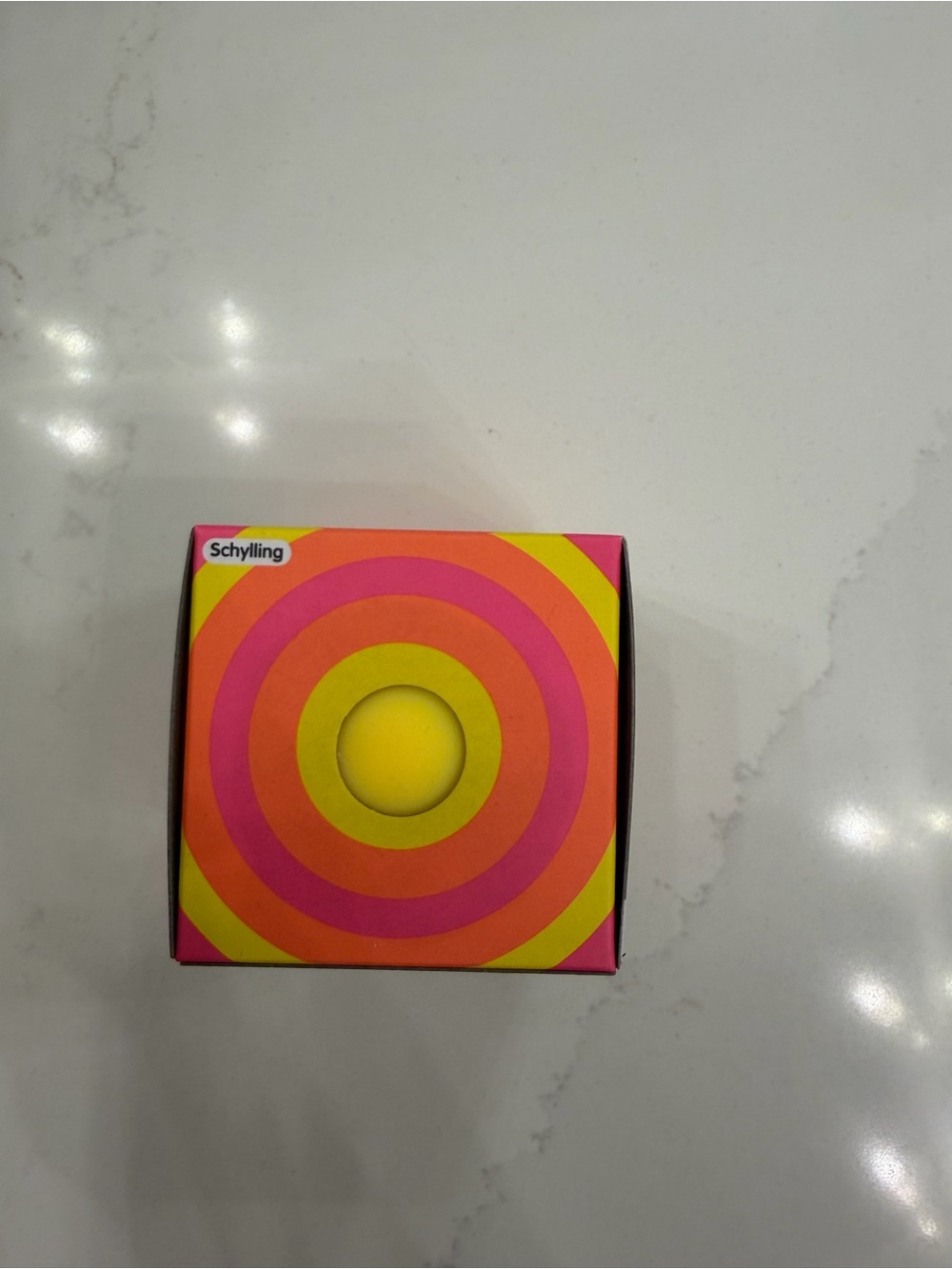 Color Color Change - Yellow - Picture 4 of 6